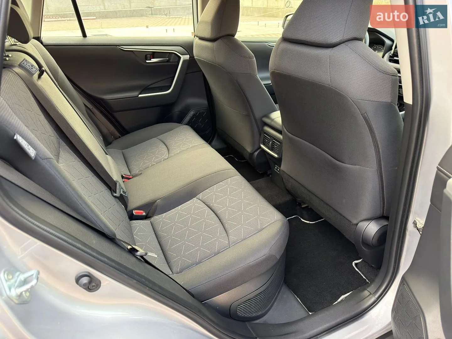 2019 Toyota RAV 4 - мініатюра 12
