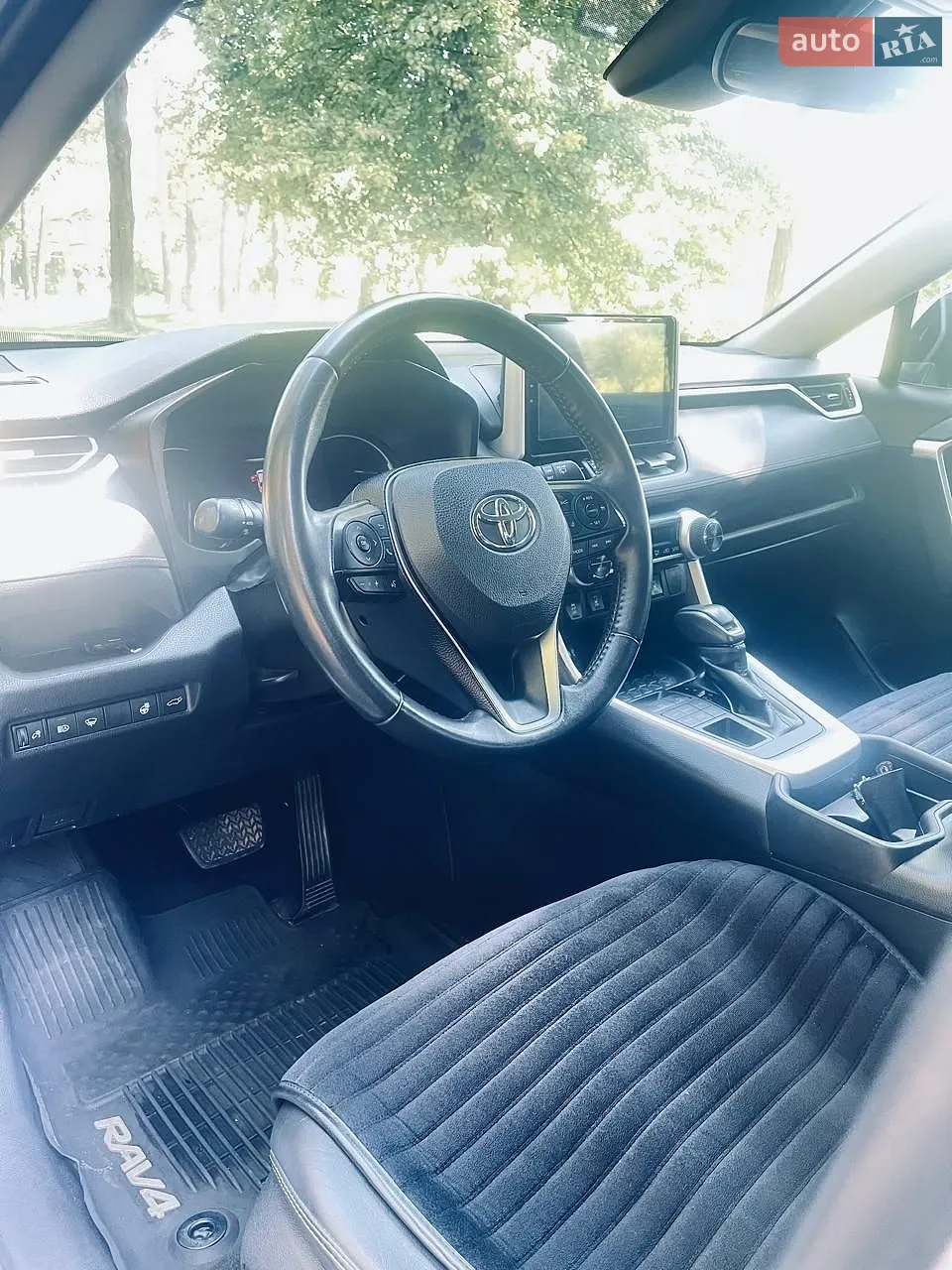 2019 Toyota RAV 4 - мініатюра 11