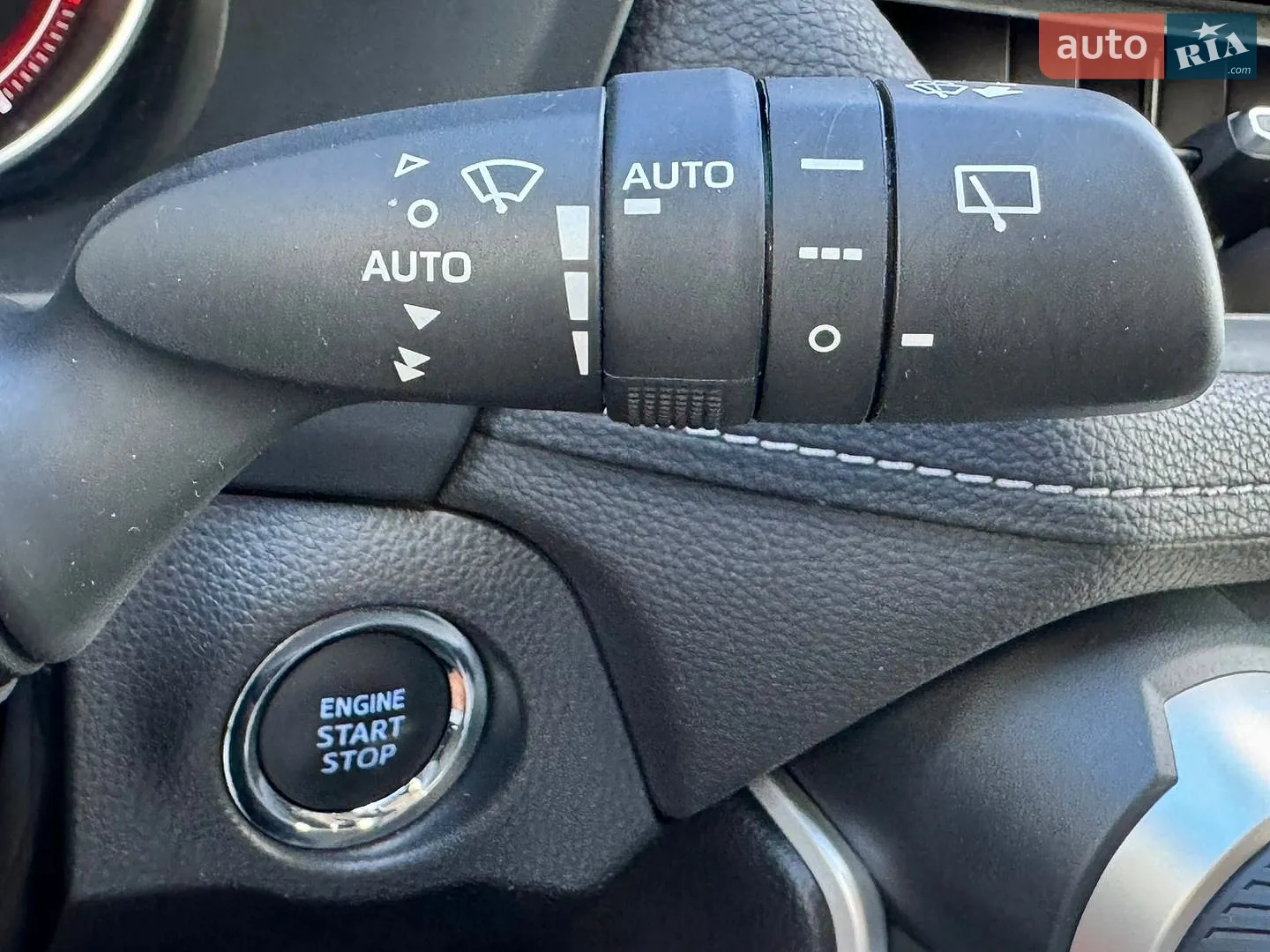 2021 Toyota RAV 4 - мініатюра 29