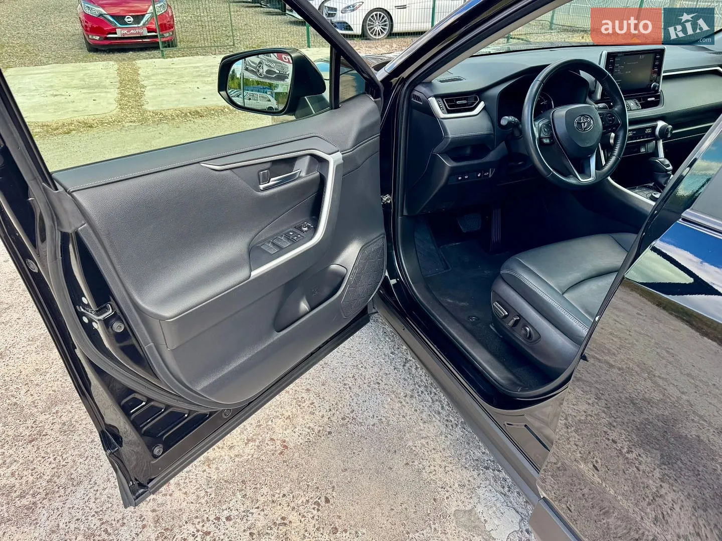 2021 Toyota RAV 4 - мініатюра 31