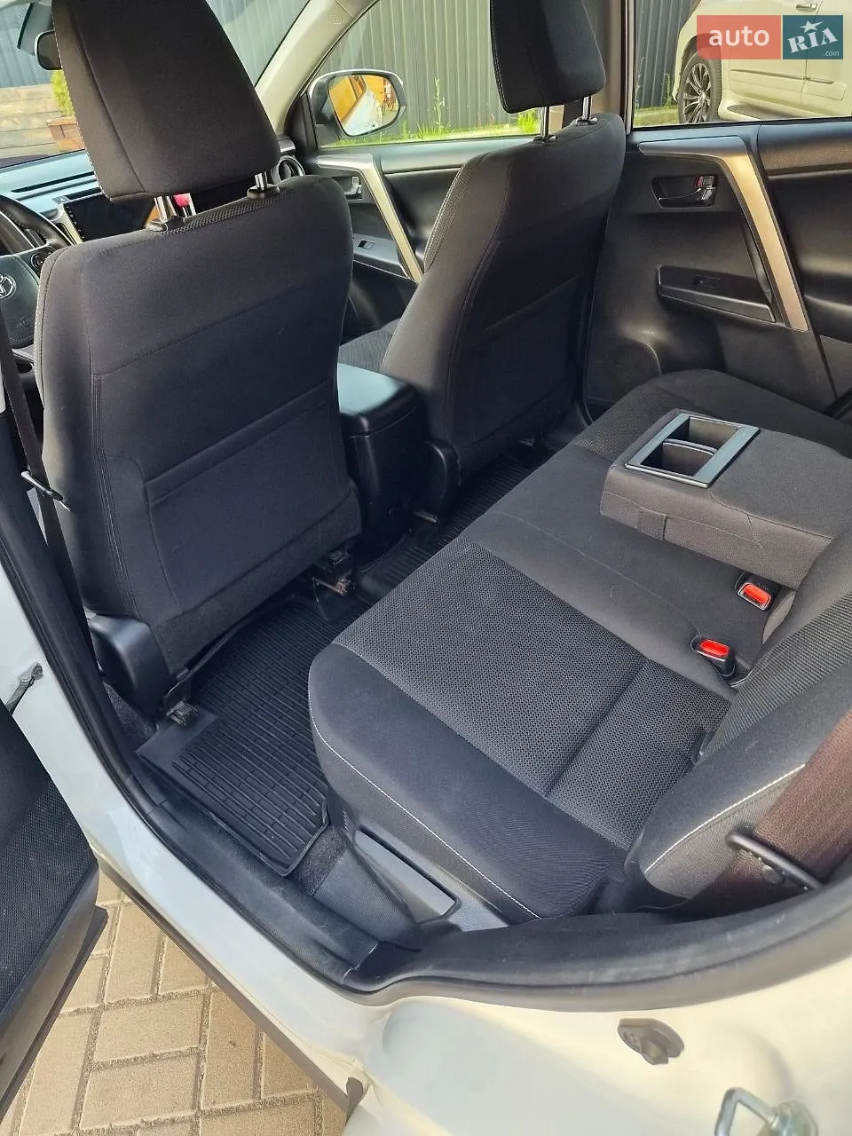 2017 Toyota RAV 4 - мініатюра 9