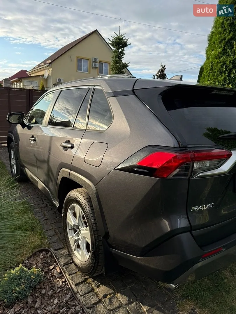 2021 Toyota RAV 4 - мініатюра 12