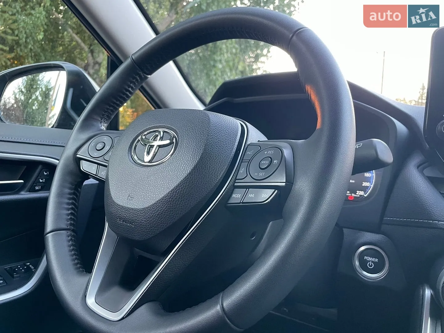 2025 Toyota RAV 4 - мініатюра 33