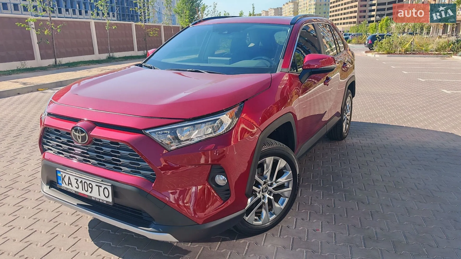 2021 Toyota RAV 4 - фото 1