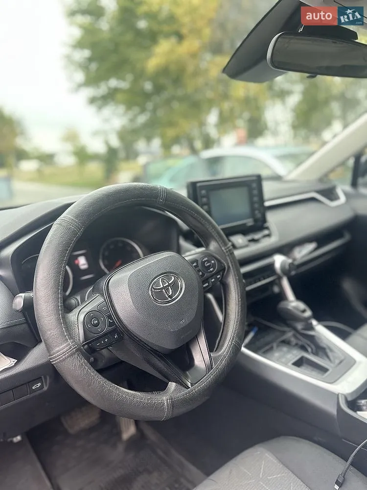 2020 Toyota RAV 4 - мініатюра 10