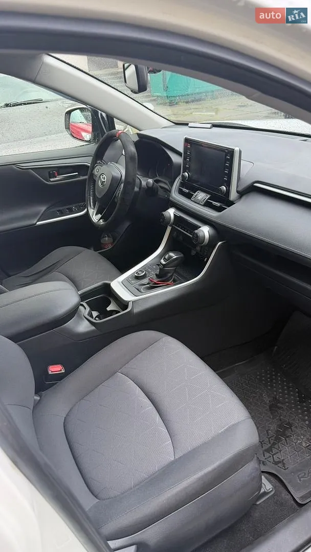 2019 Toyota RAV 4 - мініатюра 8
