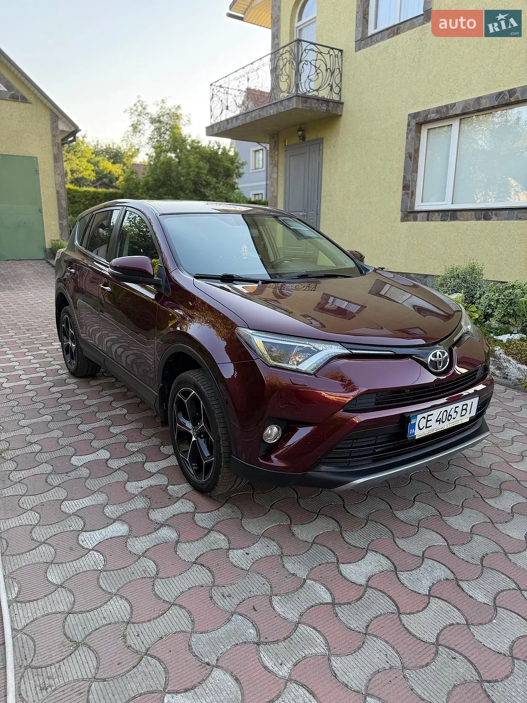 2017 Toyota RAV 4 - мініатюра 2