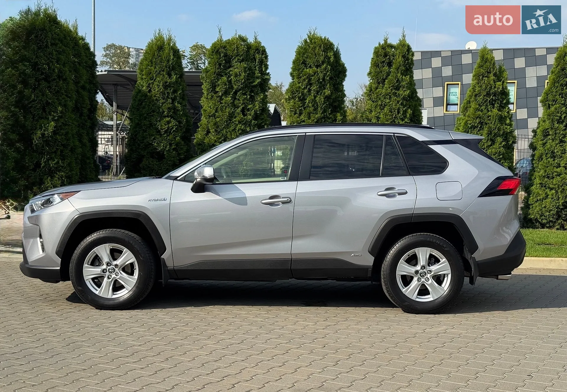 2020 Toyota RAV 4 - мініатюра 6