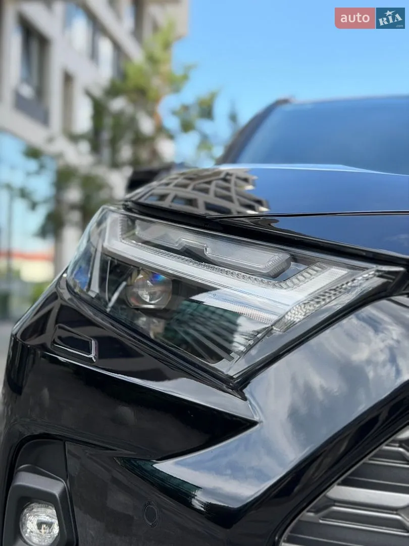 2021 Toyota RAV 4 - мініатюра 11