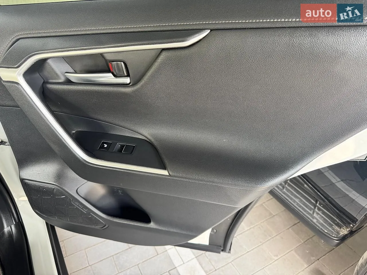 2019 Toyota RAV 4 - мініатюра 14