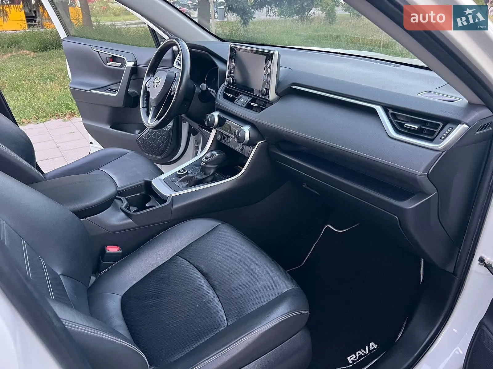 2020 Toyota RAV 4 - мініатюра 41