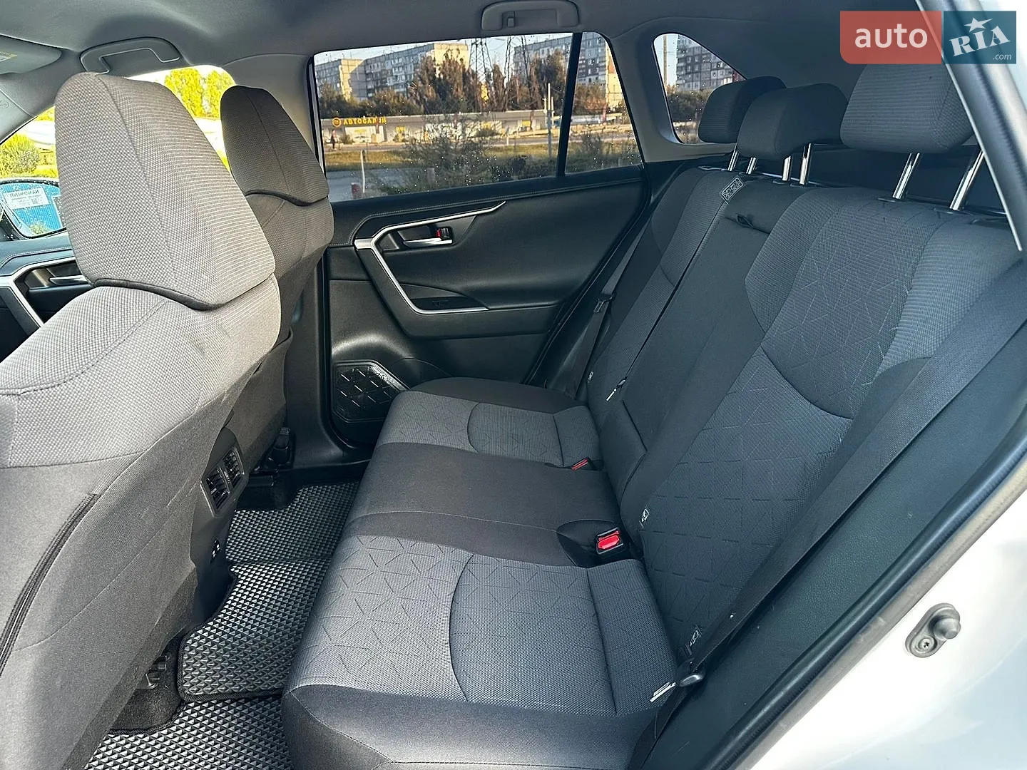 2020 Toyota RAV 4 - мініатюра 25