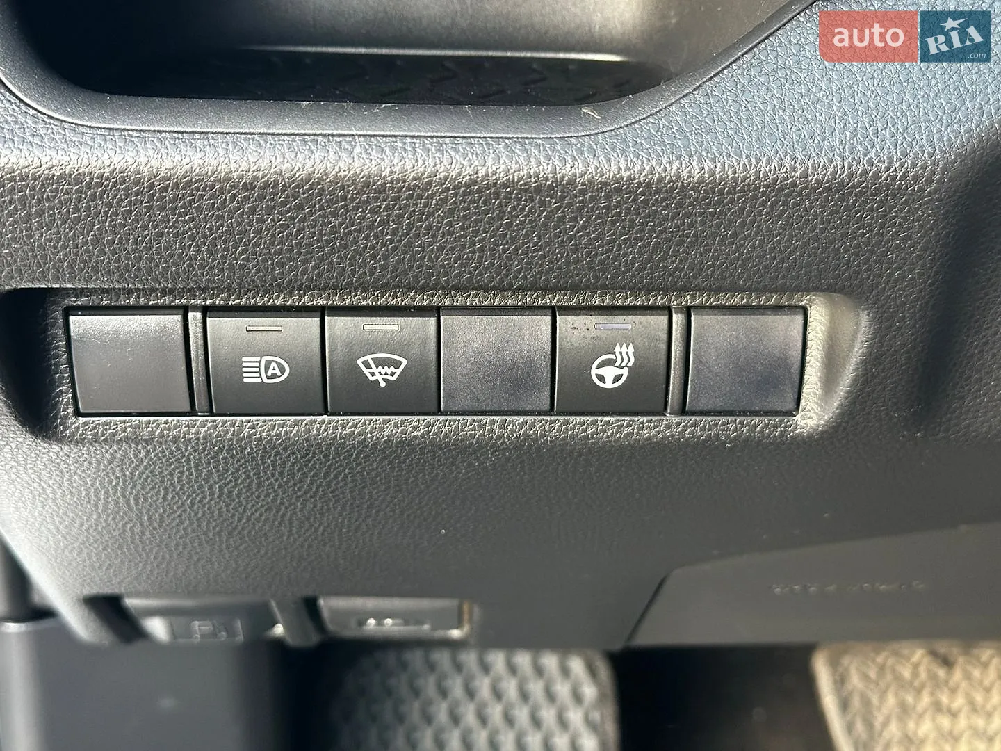 2020 Toyota RAV 4 - мініатюра 27