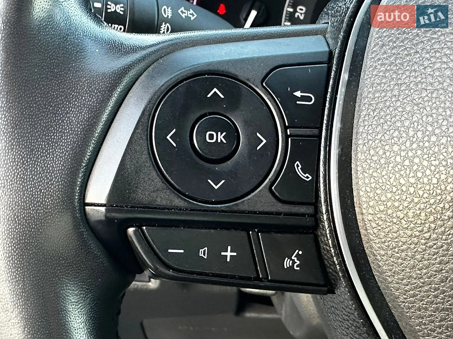 2020 Toyota RAV 4 - мініатюра 30