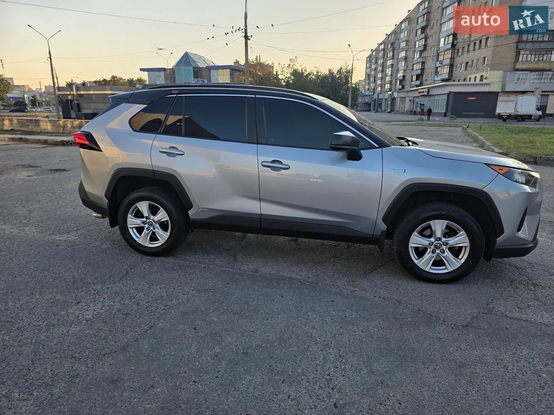 2020 Toyota RAV 4 - мініатюра 3
