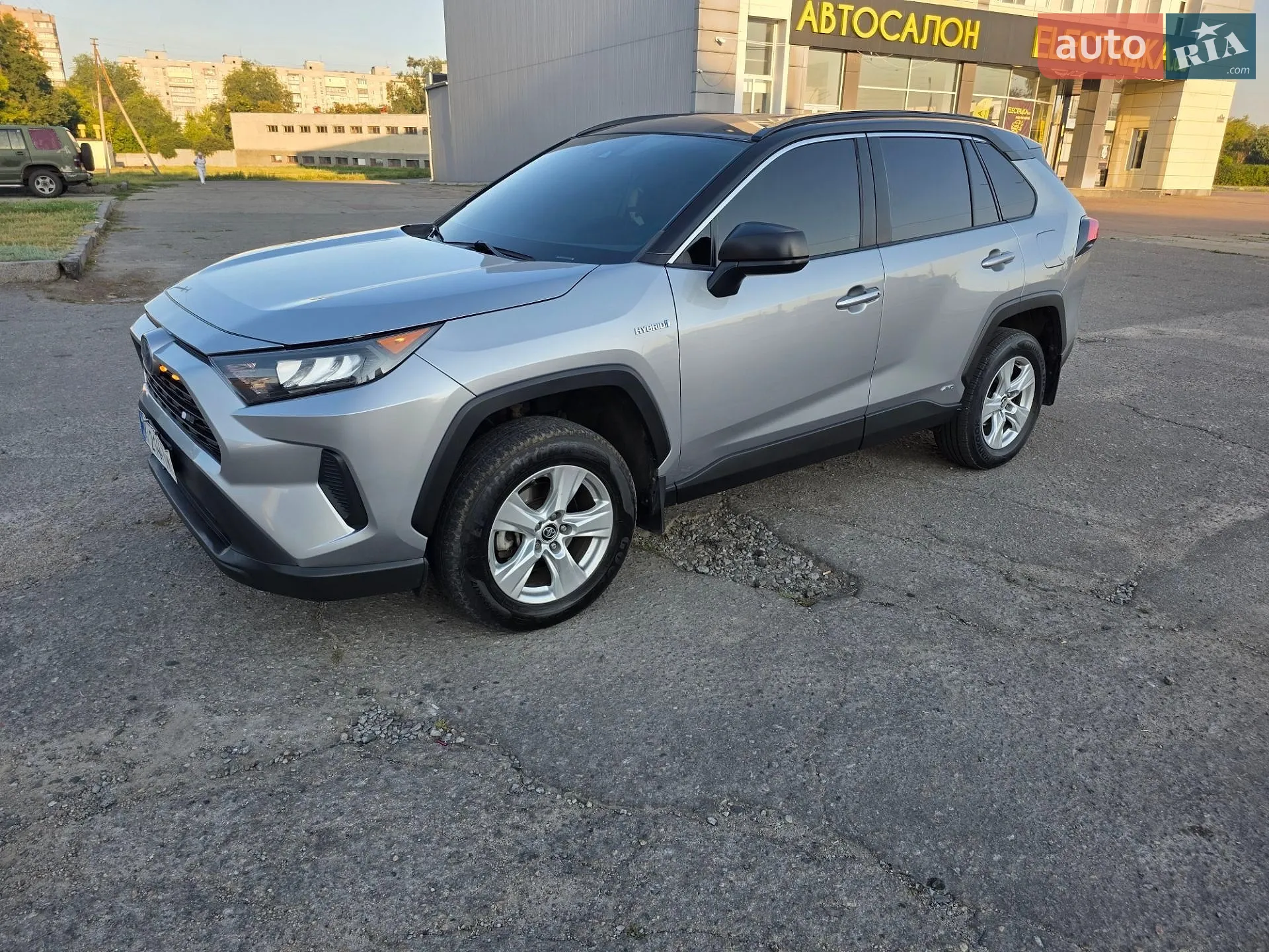 2020 Toyota RAV 4 - мініатюра 6