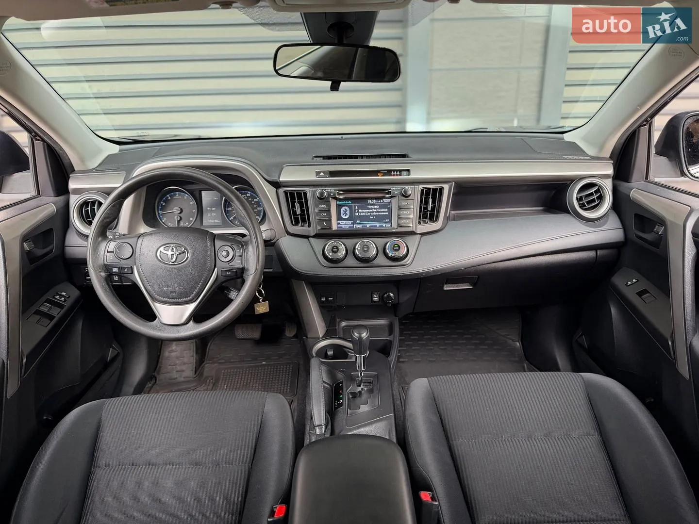 2017 Toyota RAV 4 - мініатюра 16