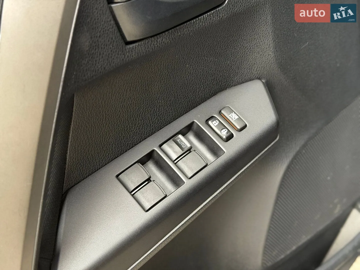 2017 Toyota RAV 4 - мініатюра 22