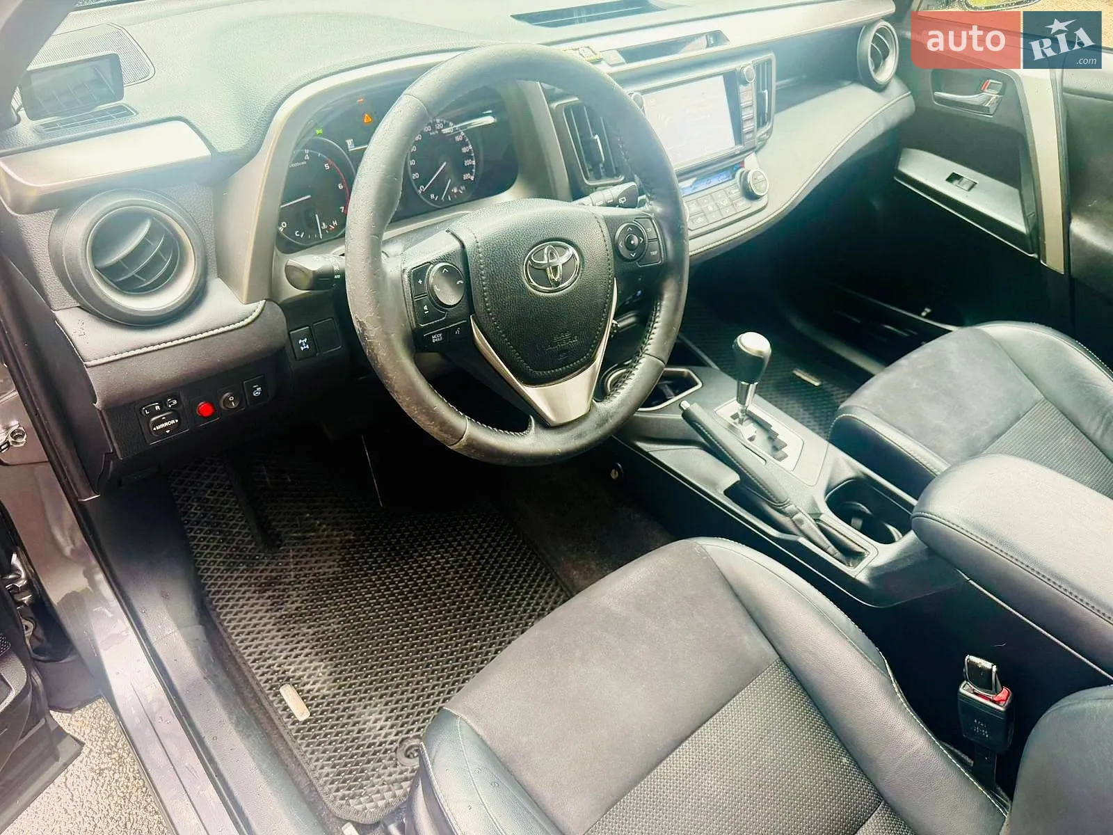 2017 Toyota RAV 4 - мініатюра 18