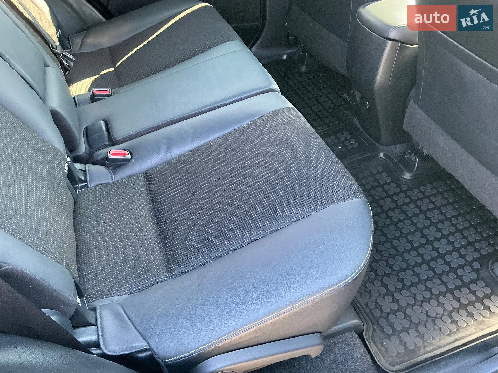 2016 Toyota RAV 4 - мініатюра 14