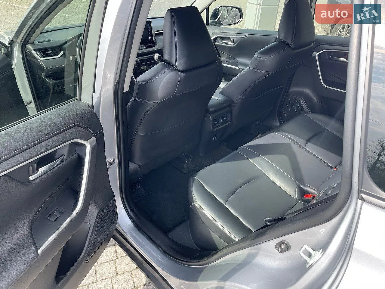 2020 Toyota RAV 4 - мініатюра 8