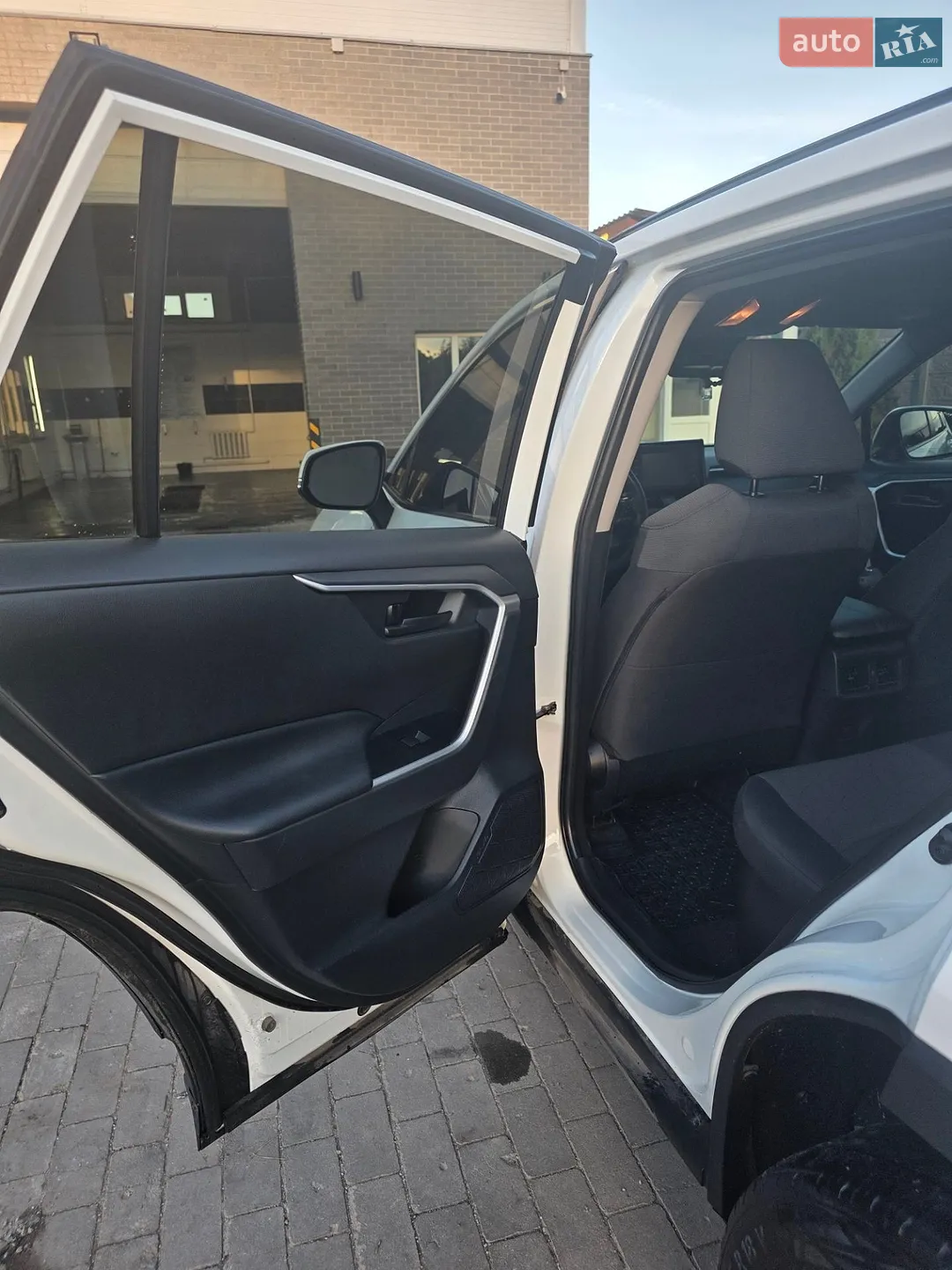 2019 Toyota RAV 4 - мініатюра 6
