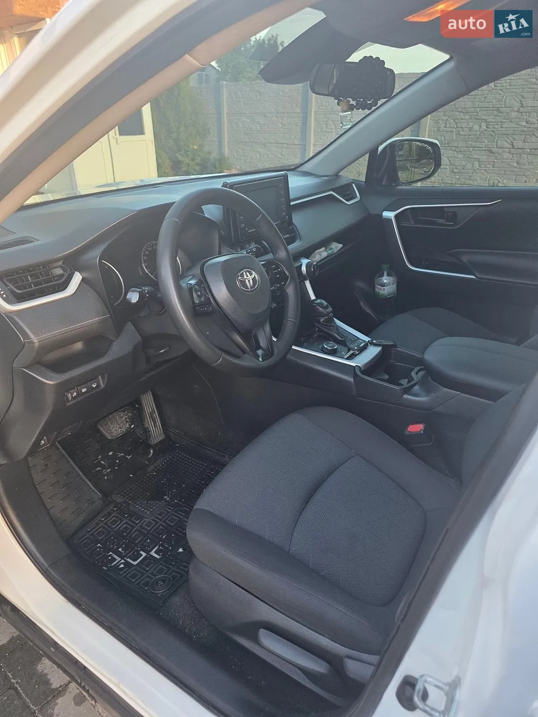 2019 Toyota RAV 4 - мініатюра 8