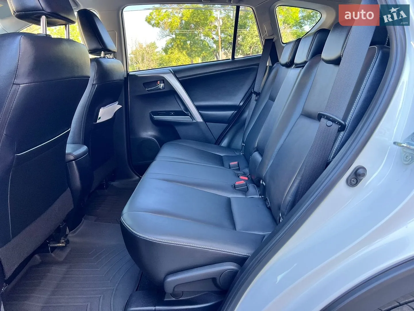 2016 Toyota RAV 4 - мініатюра 17