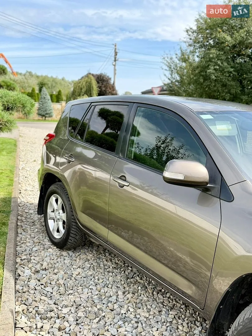 2011 Toyota RAV 4 - мініатюра 7