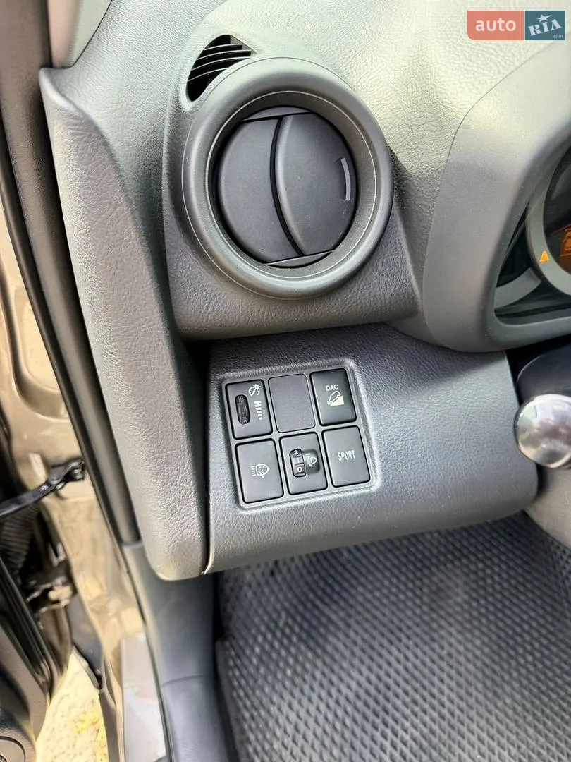 2011 Toyota RAV 4 - мініатюра 23