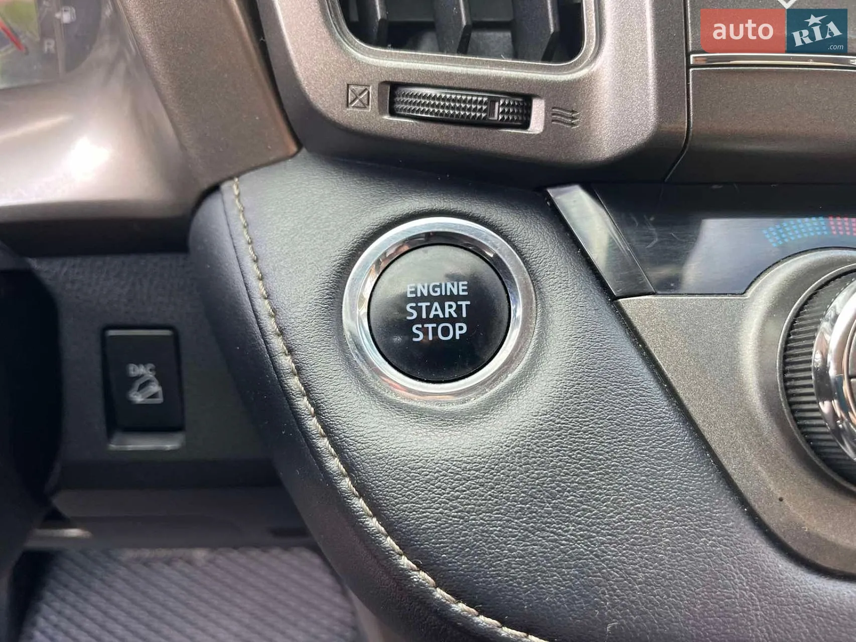 2013 Toyota RAV 4 - мініатюра 13