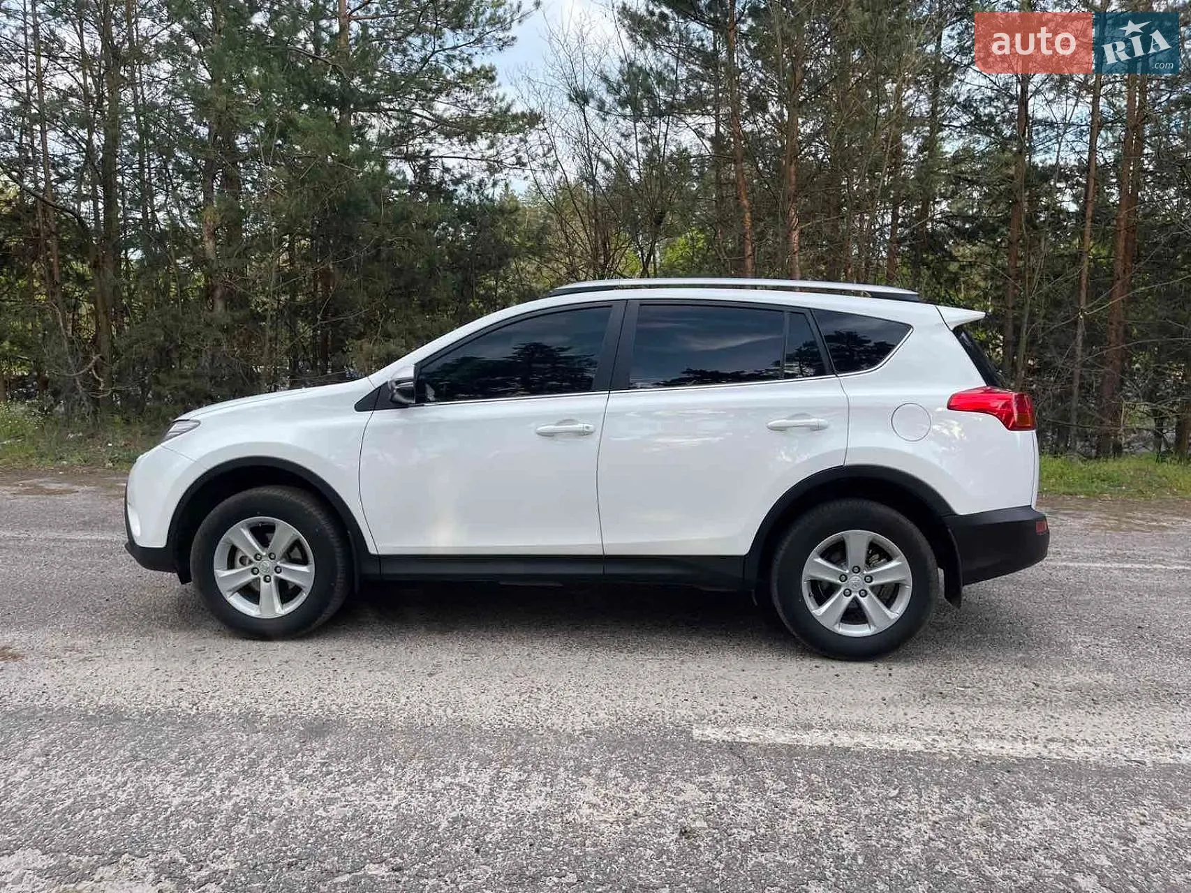 2013 Toyota RAV 4 - мініатюра 9