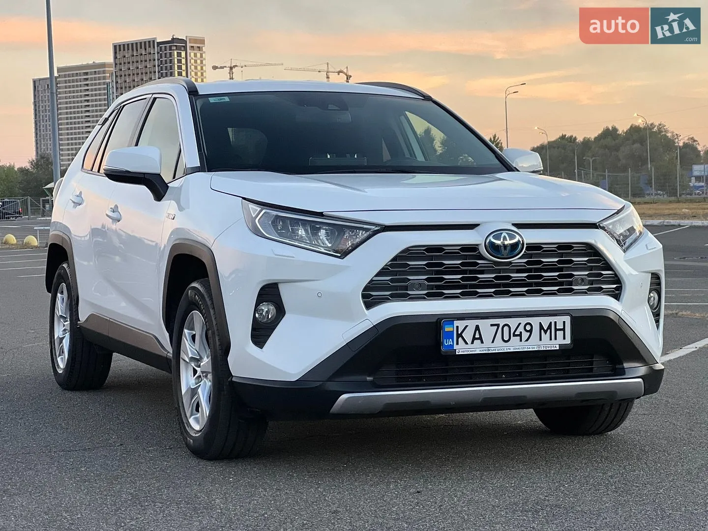 2020 Toyota RAV 4 - мініатюра 3