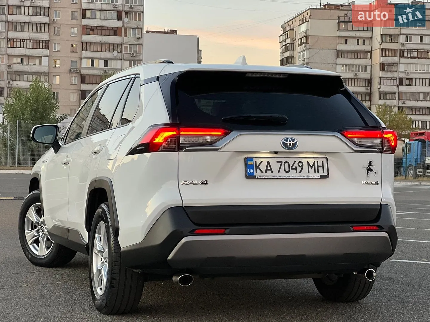 2020 Toyota RAV 4 - мініатюра 18