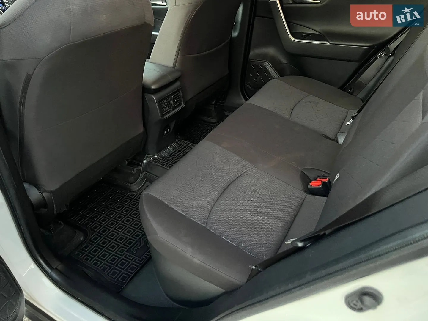 2020 Toyota RAV 4 - мініатюра 26
