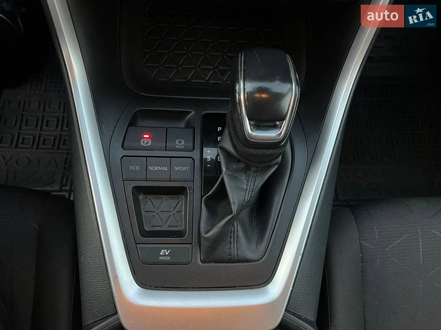 2020 Toyota RAV 4 - мініатюра 38