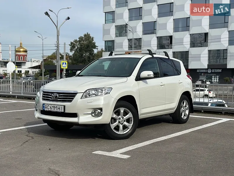 Toyota RAV4 2011