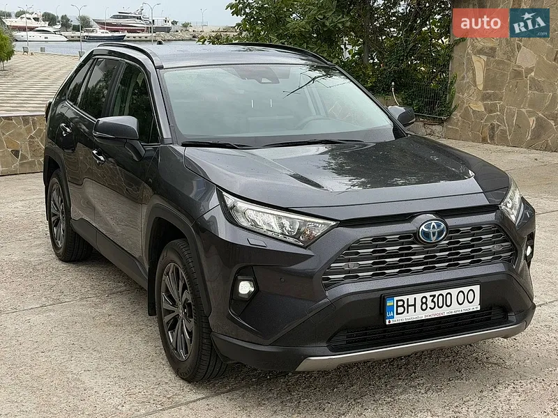 Toyota RAV4 2025