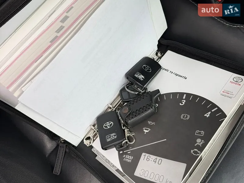 Внедорожник / Кроссовер Toyota RAV4 2015 в Одессе документ
