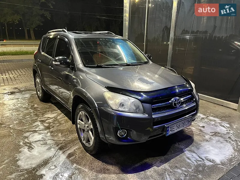 Toyota RAV4 2010