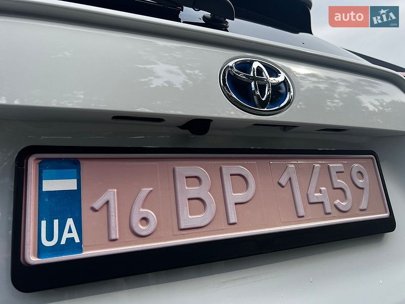 Внедорожник / Кроссовер Toyota RAV4 2022 в Днепре