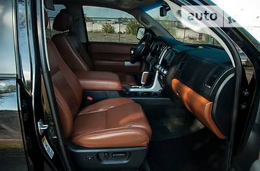 Внедорожник / Кроссовер Toyota Sequoia 2008 в Днепре