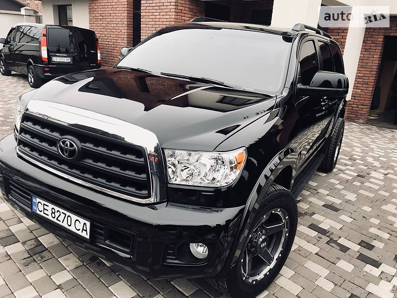Внедорожник / Кроссовер Toyota Sequoia 2014 в 