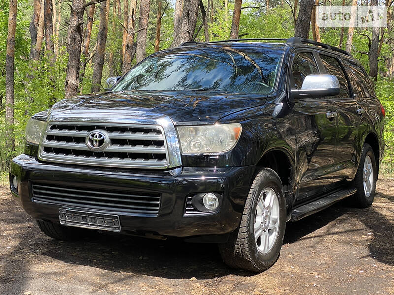 Позашляховик / Кросовер Toyota Sequoia 2009 в Києві