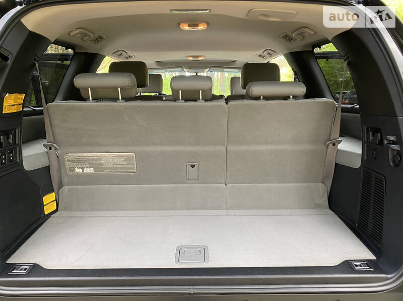 Позашляховик / Кросовер Toyota Sequoia 2009 в Києві