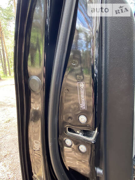 Позашляховик / Кросовер Toyota Sequoia 2009 в Києві