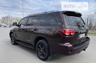 Внедорожник / Кроссовер Toyota Sequoia 2019 в Киеве