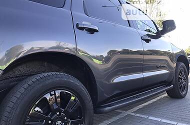 Позашляховик / Кросовер Toyota Sequoia 2019 в Коломиї
