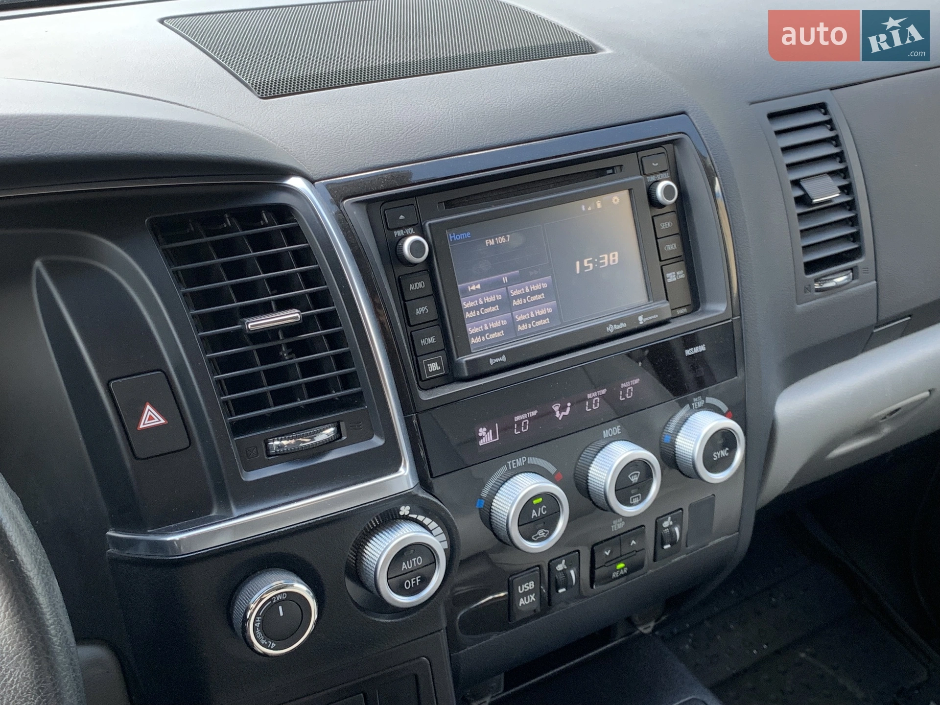 2017 Toyota Sequoia - мініатюра 27