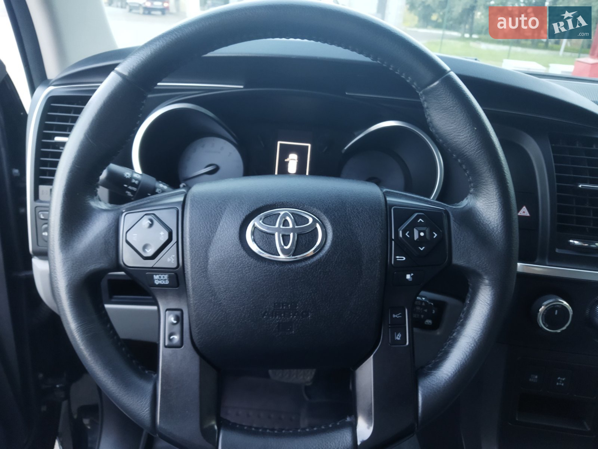 2017 Toyota Sequoia - мініатюра 21